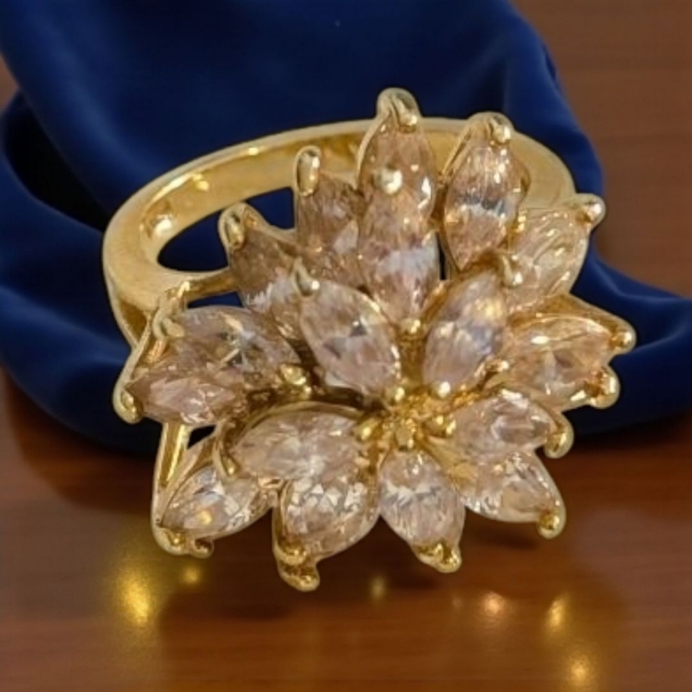 Gorgeous Gold-Plated Gemstone Cluster Flower Ring including Limoges Trinket Dish